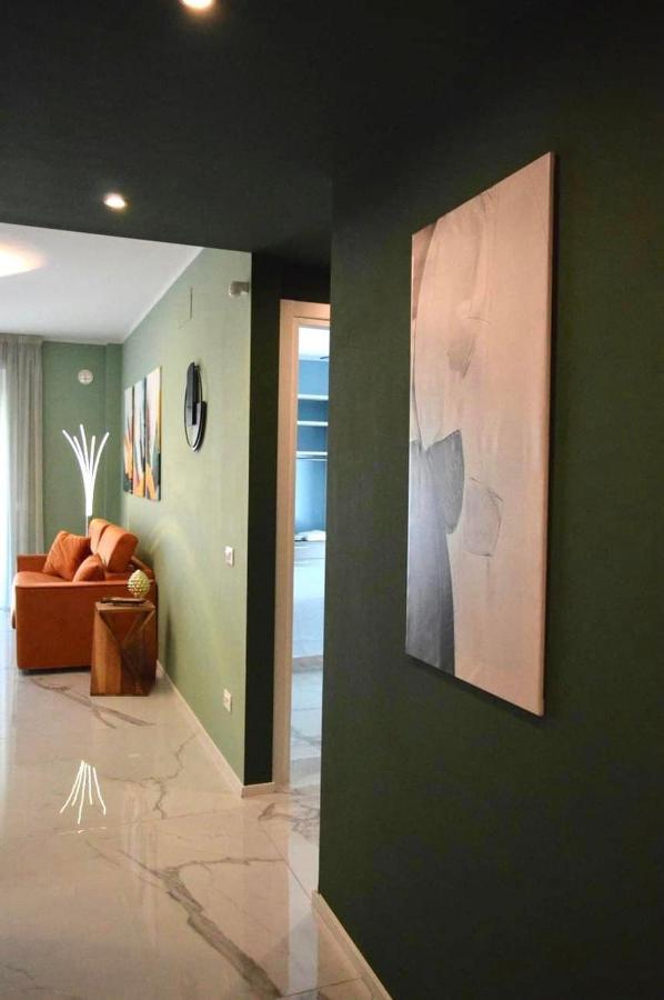 Dizeta Suite And Apartment 살레르노 외부 사진