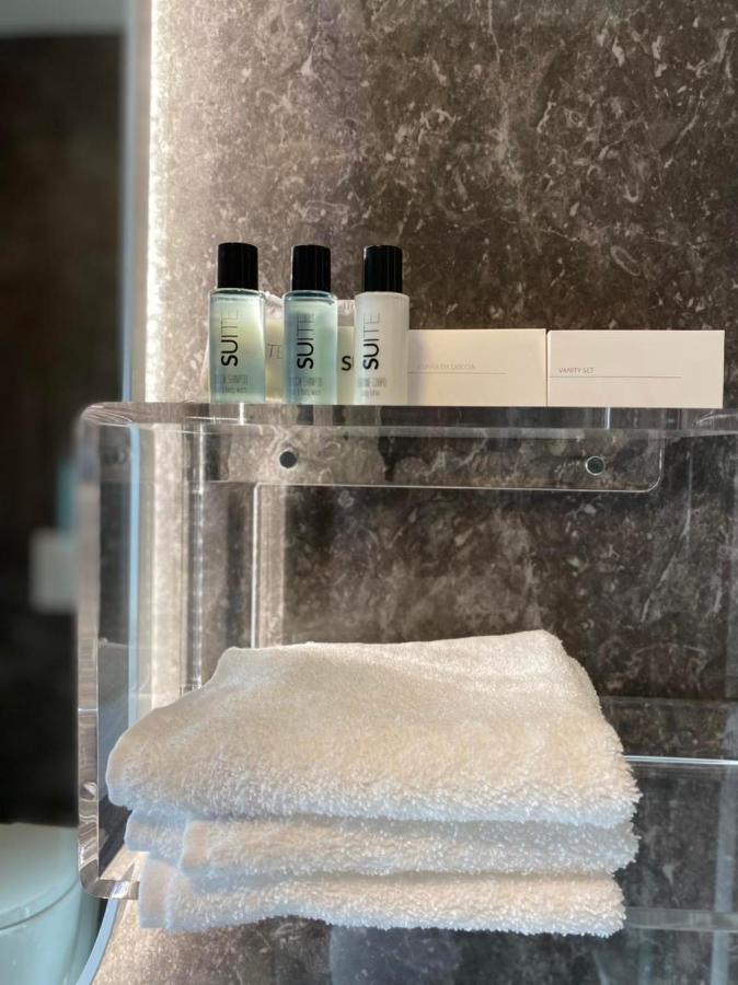Dizeta Suite And Apartment 살레르노 외부 사진