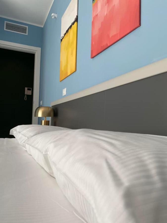 Dizeta Suite And Apartment 살레르노 외부 사진