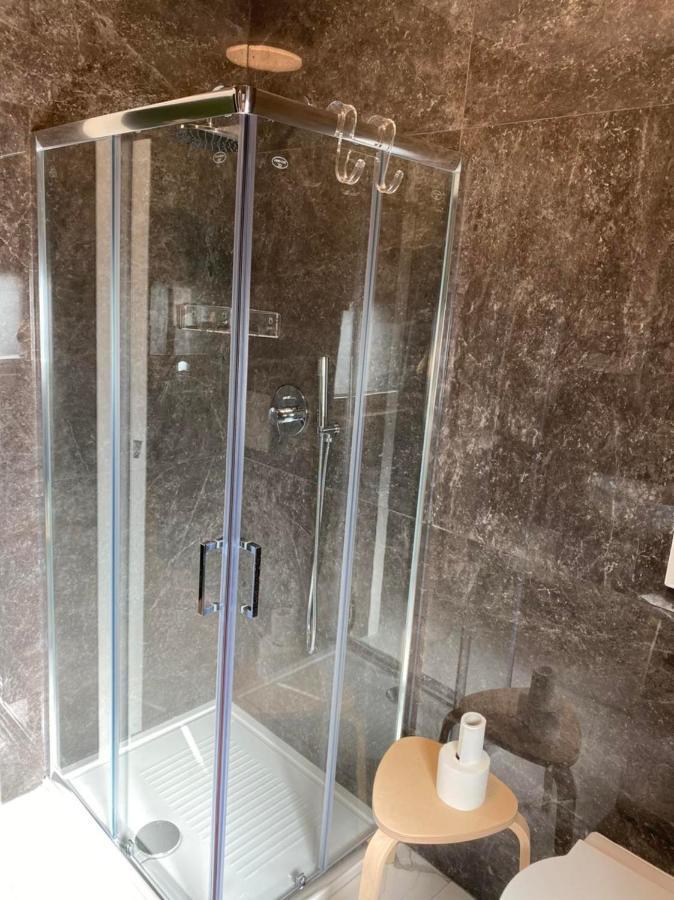 Dizeta Suite And Apartment 살레르노 외부 사진