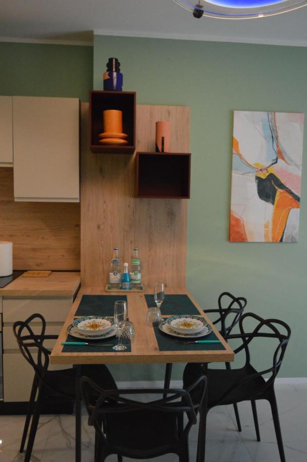 Dizeta Suite And Apartment 살레르노 외부 사진